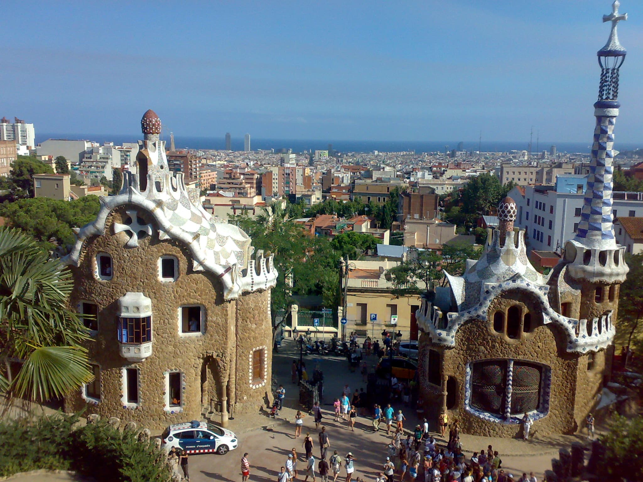 Park Güell: Gaudí's garden city and the Carmel slopes