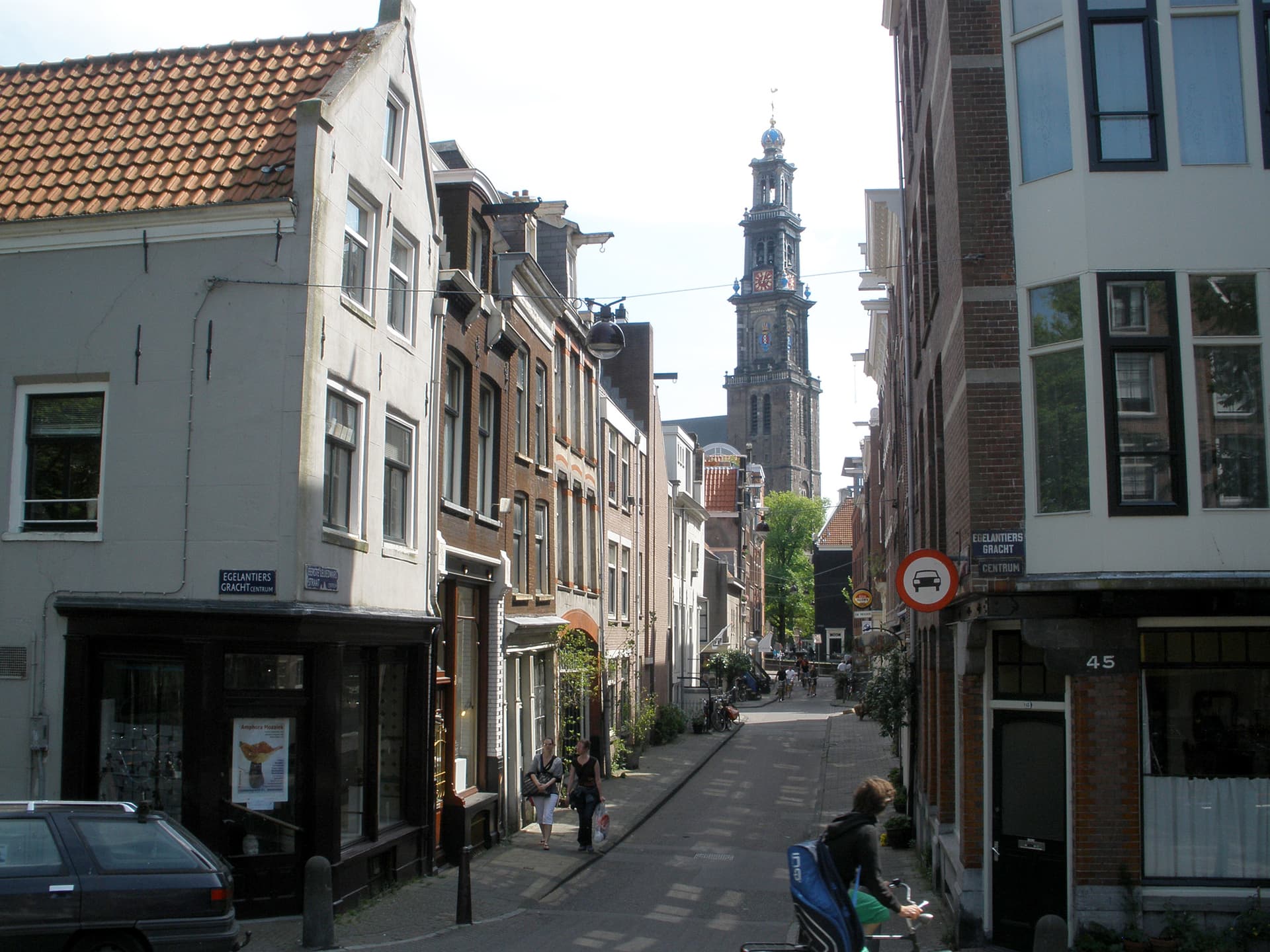 Jordaan: hofjes and brown cafés