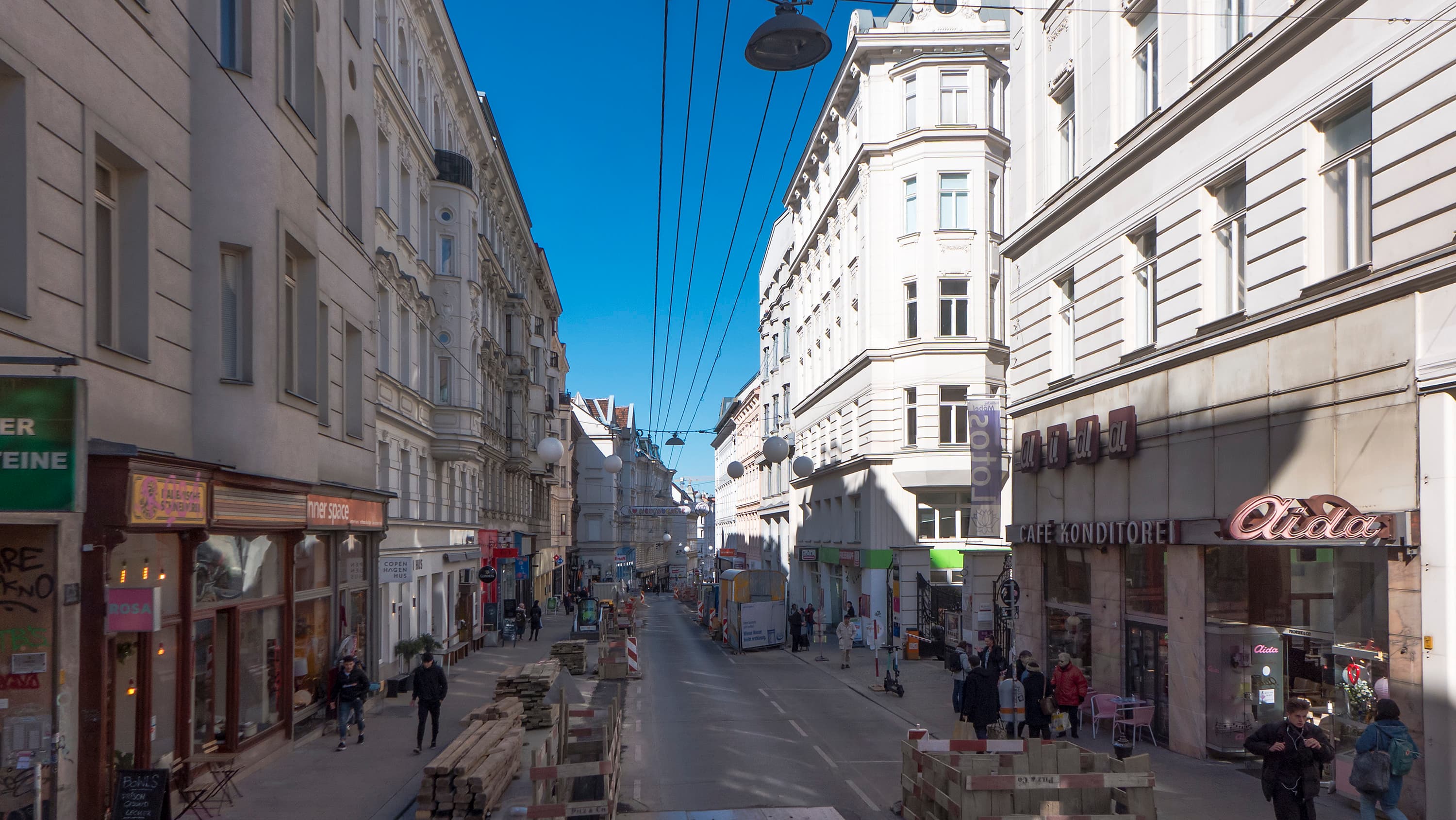 Neubau: the creative seventh