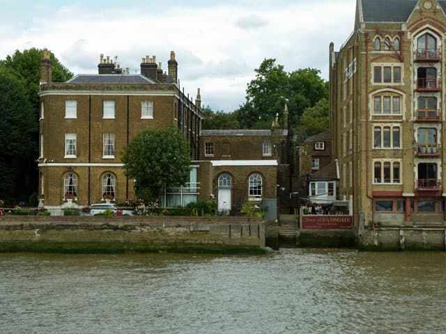 Wapping Wall