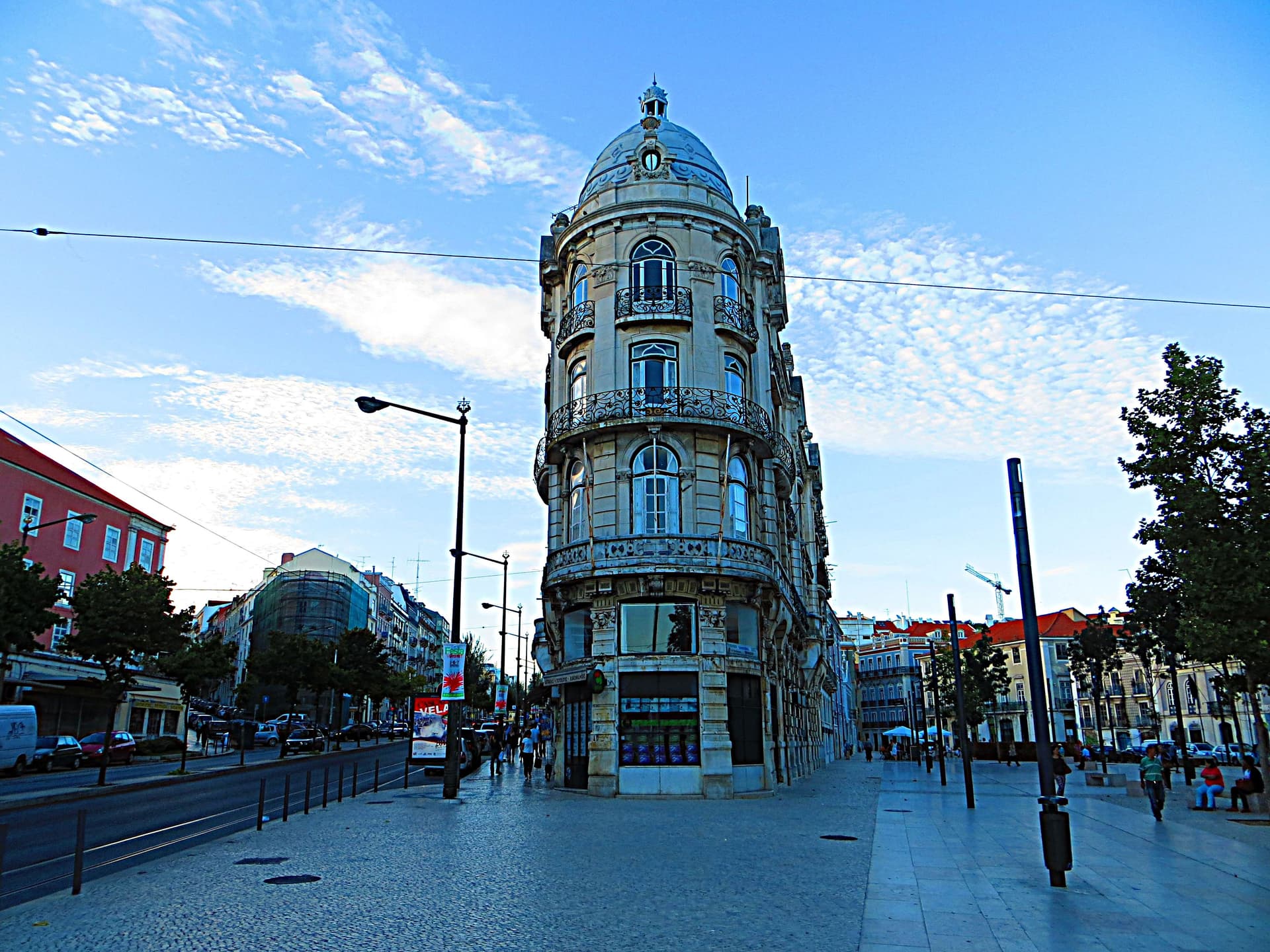 Arroios and Anjos: the everyday city
