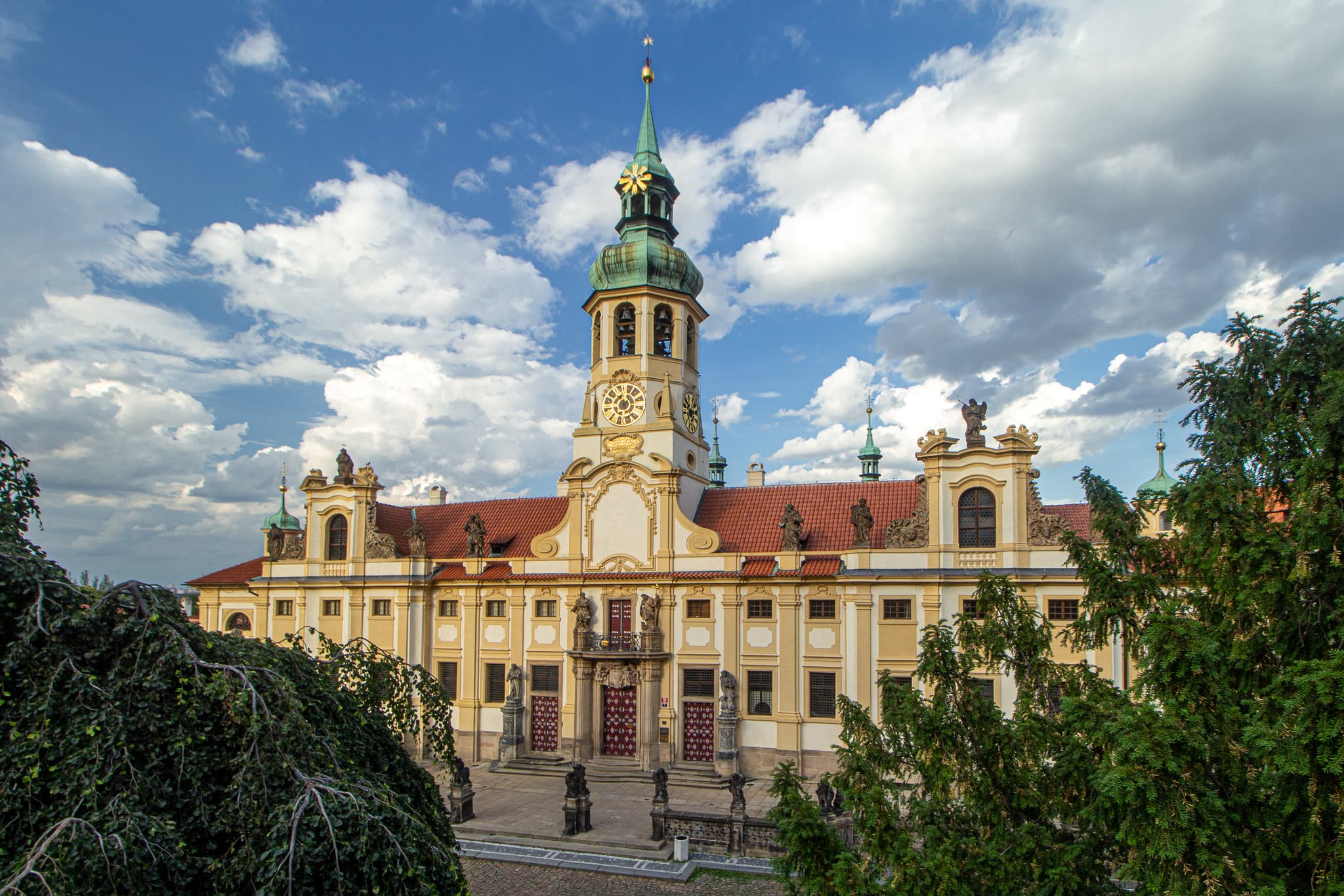 Hradčany: the Loreta, Nový Svět, and Strahov